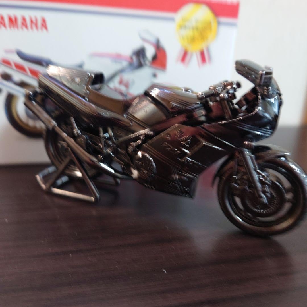 Amazon.co.jp: YAMAHA 世界の名車シリーズ レッドバロン RZV500R